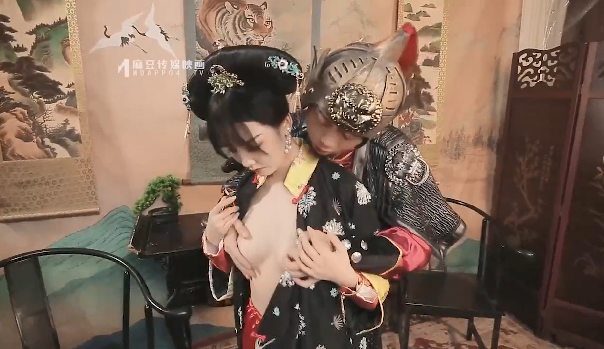 Cổ trang cung cấm thống lĩnh chén quý phi xinh đẹp
