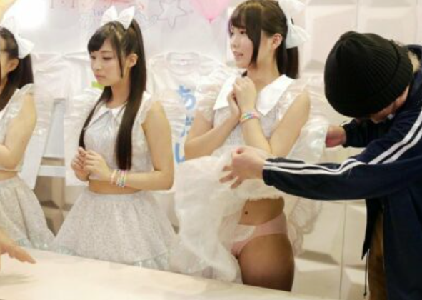 Sở hữu thiết bị stop time fan cuồng đụ idol tới tấp